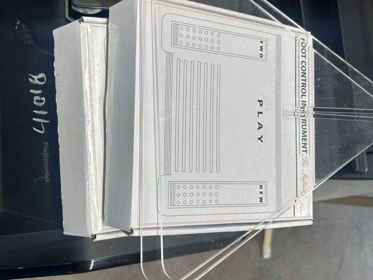 miscellaneous-office-accessories-image-2