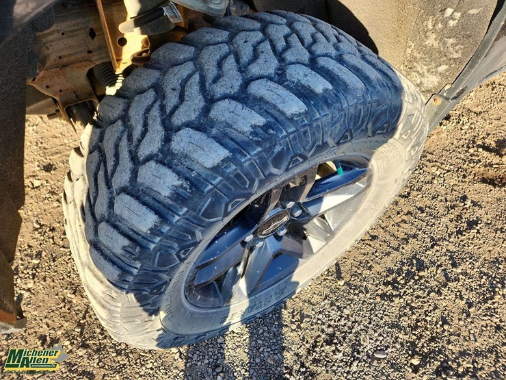 2019-chevrolet-silverado-1500-image-29