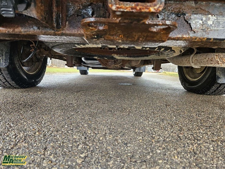 2011-chevrolet-express-1500-image-9