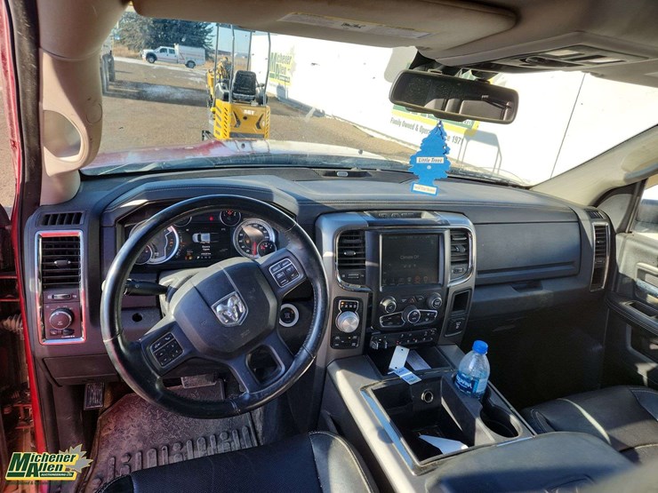 2014-dodge-1500-image-17