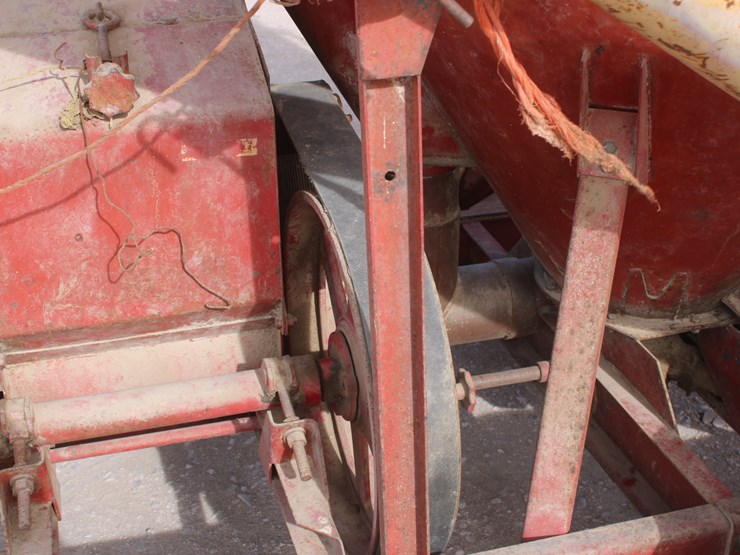 350-new-holland-350-image-22