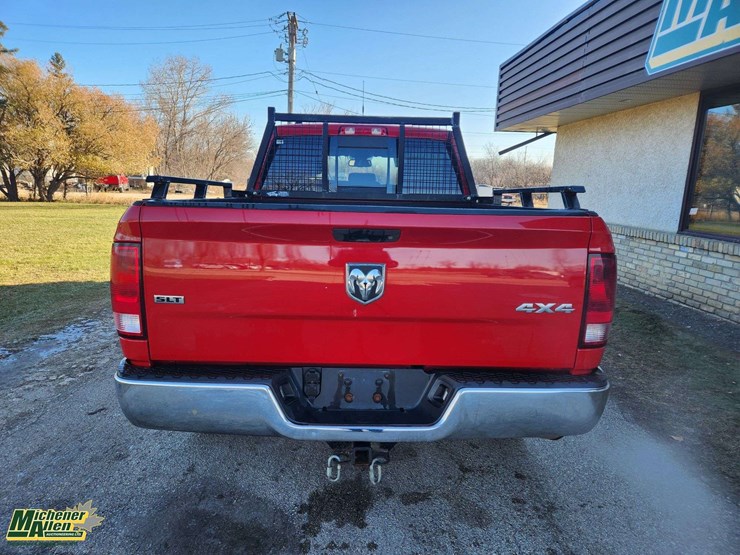 2015-dodge-1500-image-7