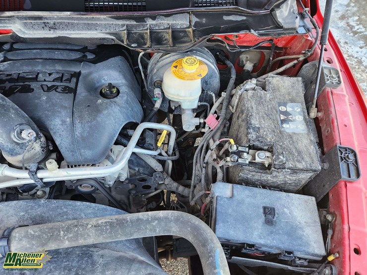 2015-dodge-1500-image-21