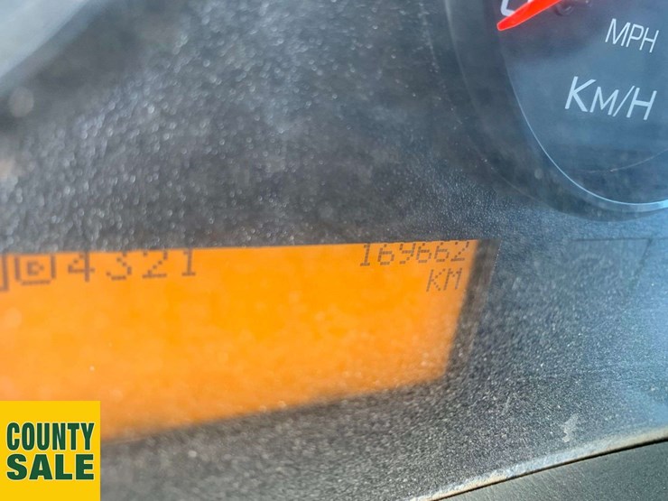 2013-international-durastar-4400-image-7