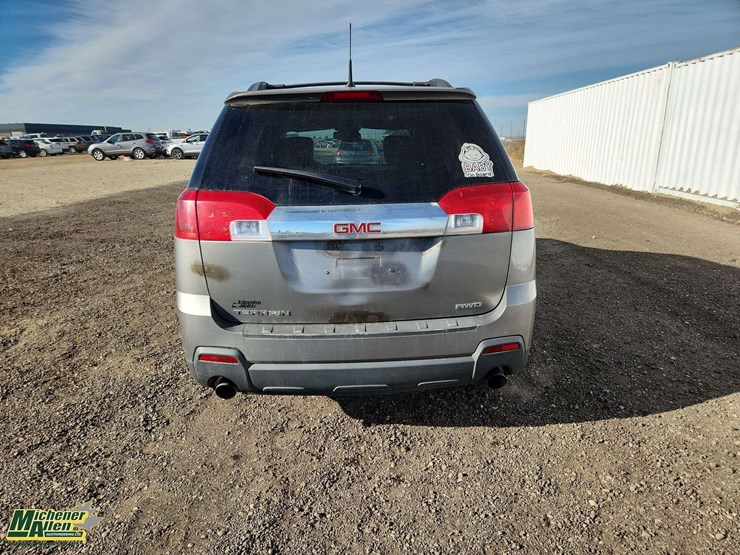 2012-gmc-terrain-slt-image-23