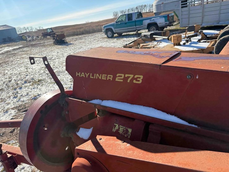 new-holland-273-image-10