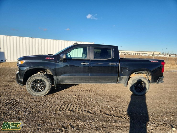 2019-chevrolet-silverado-1500-image-21