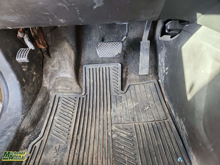 2012-gmc-terrain-slt-image-15