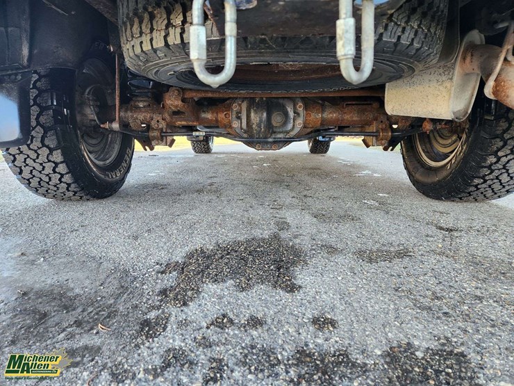 2015-dodge-1500-image-9