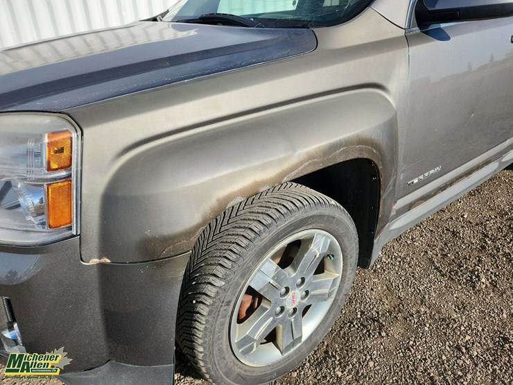 2012-gmc-terrain-slt-image-34