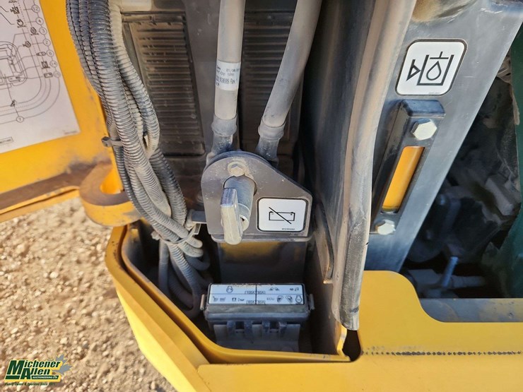 2014-volvo-mct135c-image-16