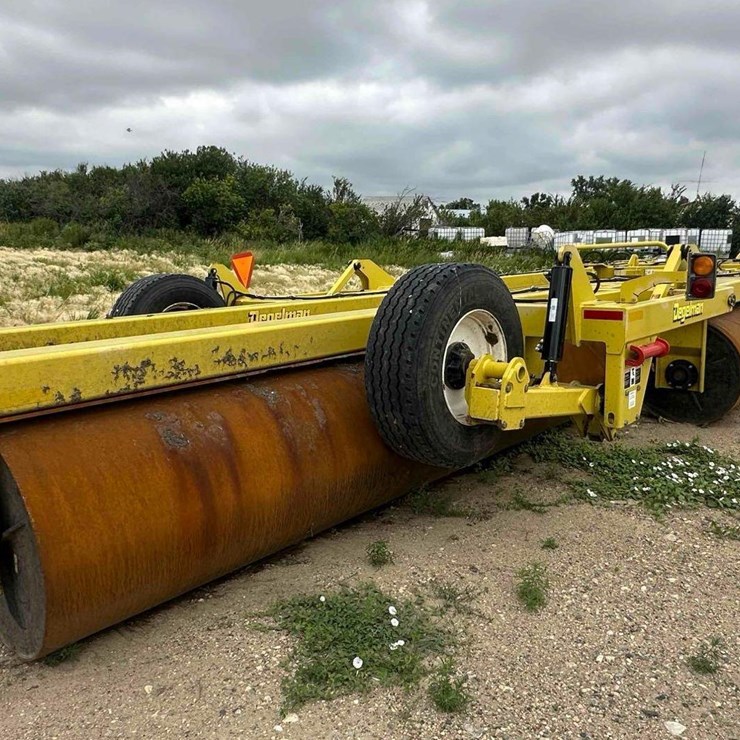 Degelman 8000 LandRoller