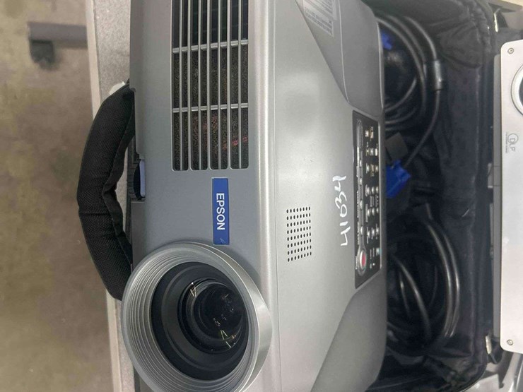 miscellaneous-projectors-image-8