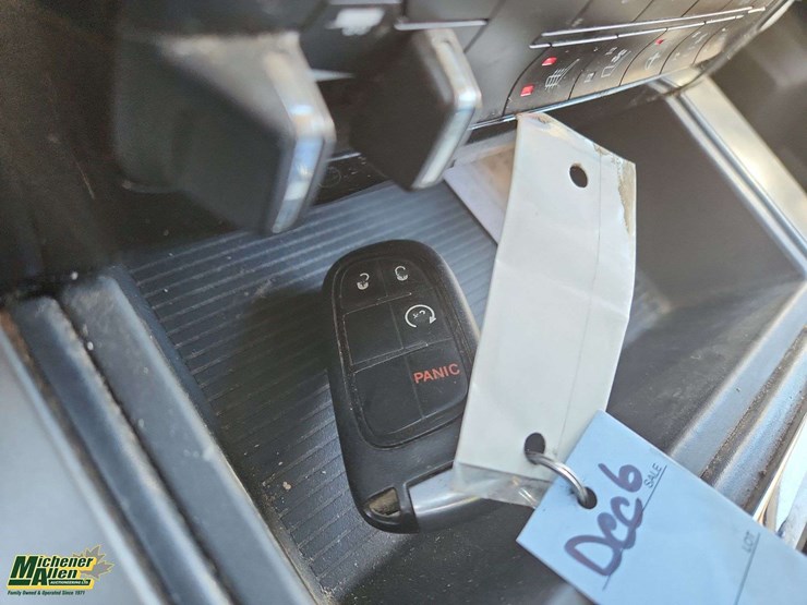 2014-dodge-1500-image-12