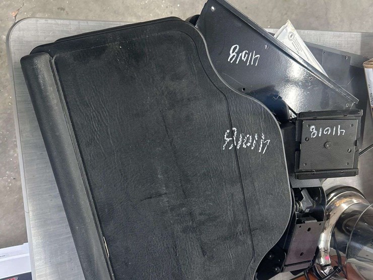 miscellaneous-office-accessories-image-8