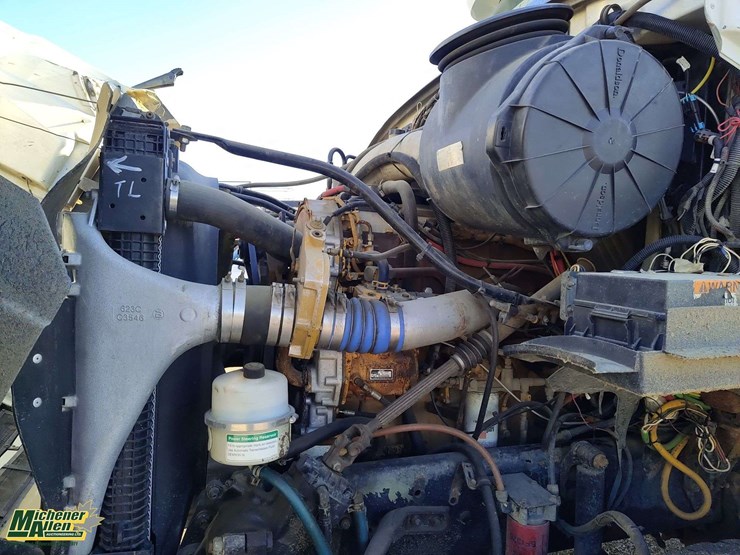 2005-sterling-lt9500-image-4