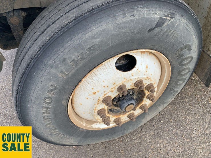 2013-international-durastar-4400-image-14