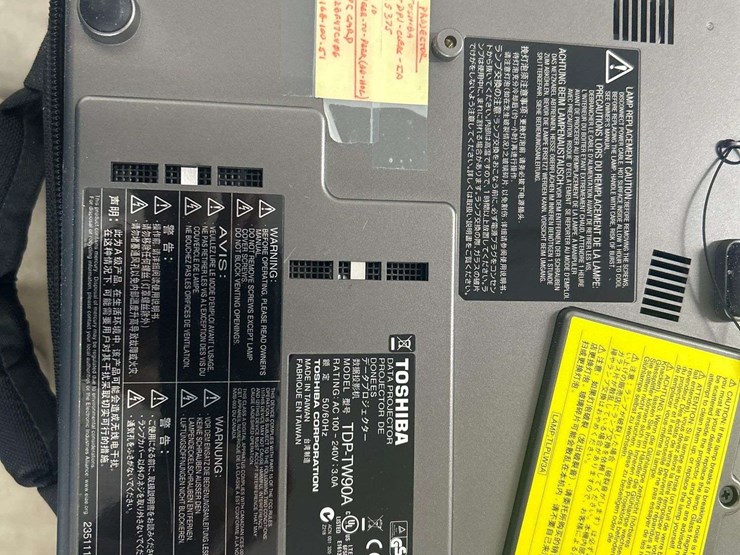 miscellaneous-projectors-image-5