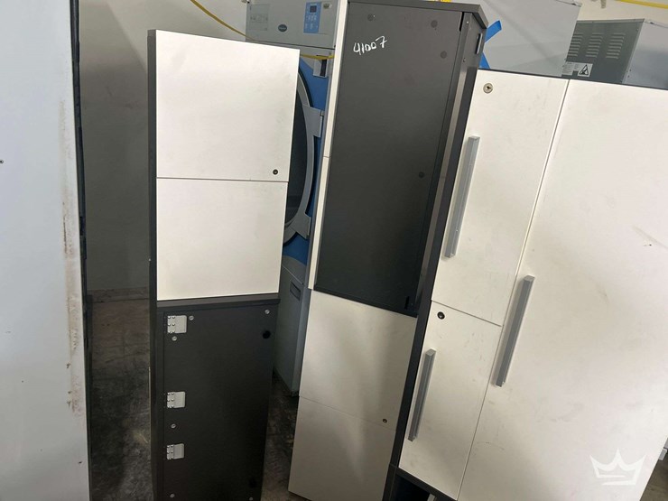 credenza-and-overhead-cabinets-image-3