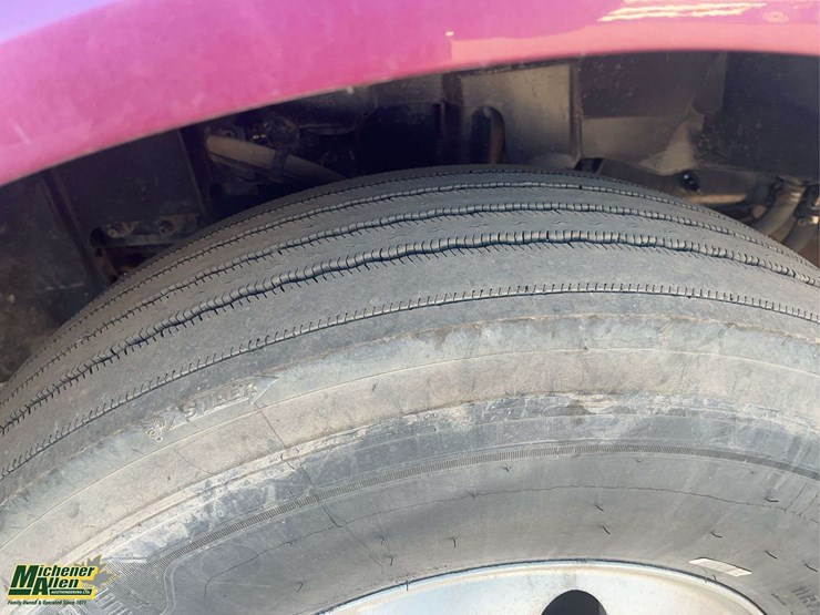 2012-volvo-vnl-t/a-sleeper-tractor-image-18