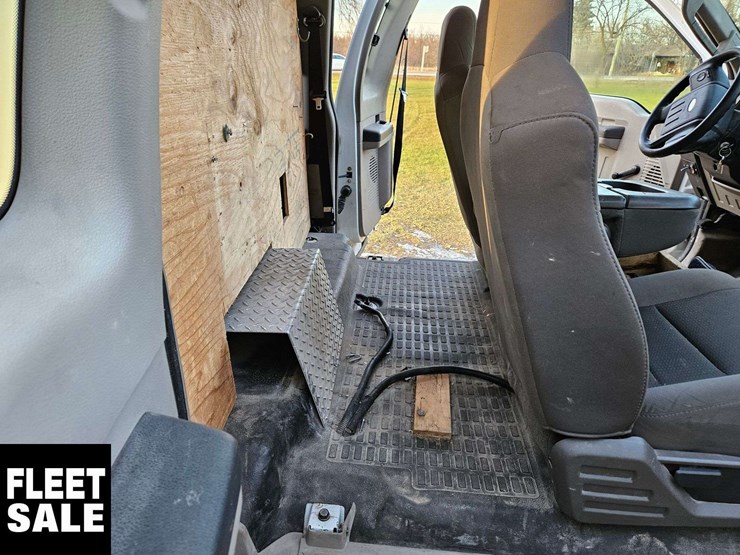 2009-ford-f250-image-35