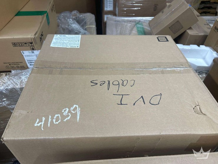 miscellaneous-cords-and-small-tech-items-image-9