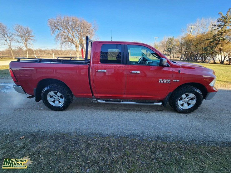 2015-dodge-1500-image-5