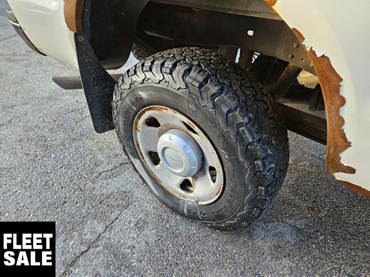 2009-ford-f250-image-17