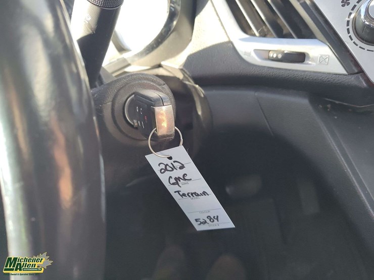 2012-gmc-terrain-slt-image-11