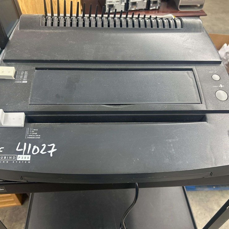 GBC Docubind P300 Machine