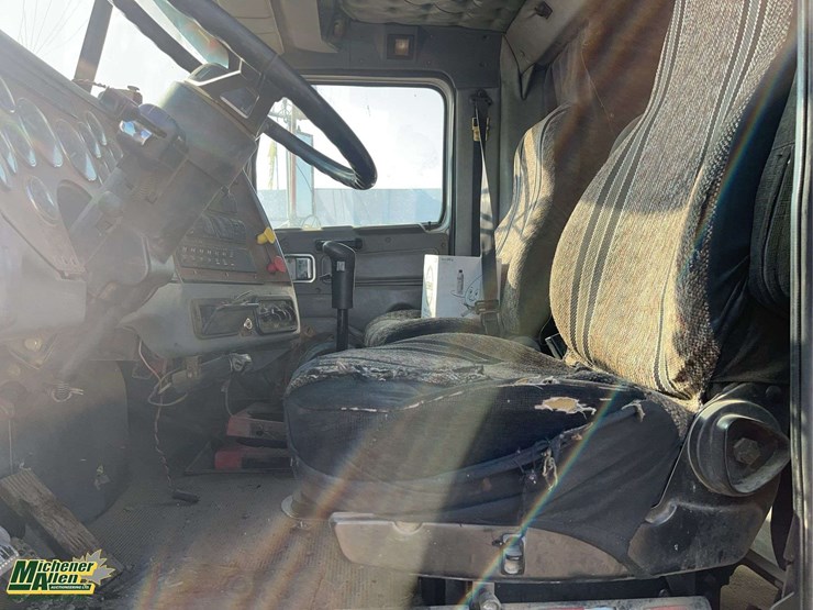 2003-western-star-4900-image-12