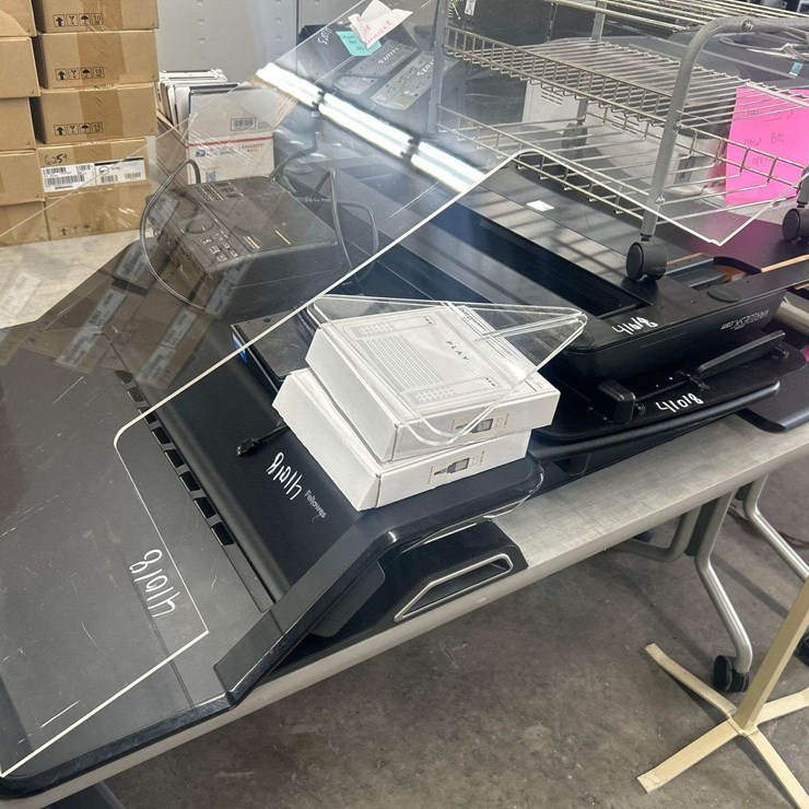 Miscellaneous Office Accessories