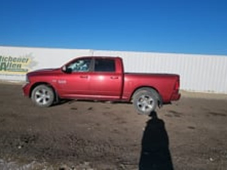 2014-dodge-1500-image-5