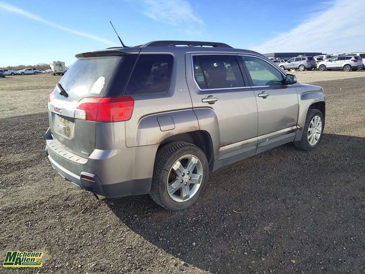 2012-gmc-terrain-slt-image-4