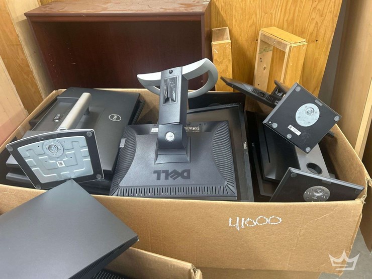 bins-of-monitors,-stands-and-dock-stations-image-5