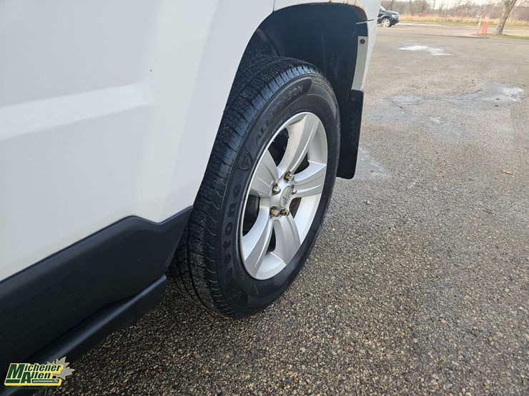 2014-jeep-patriot-image-14