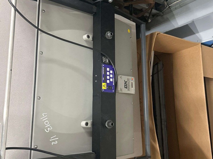 press-machine-with-stand-image-5