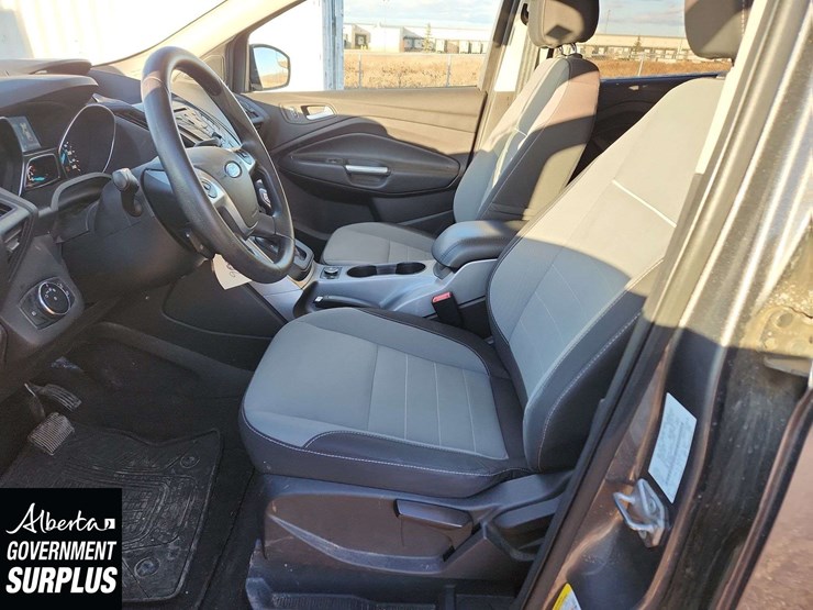 2014-ford-escape-se-image-15