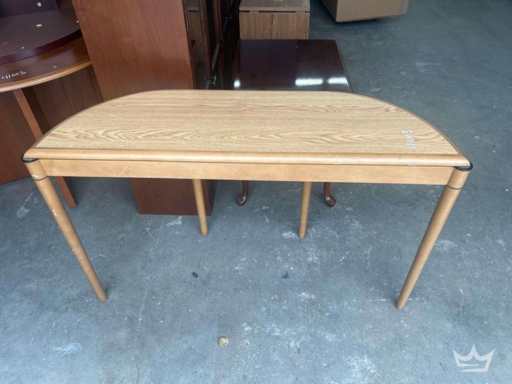 wooden-side/end-and-round-tables-image-4