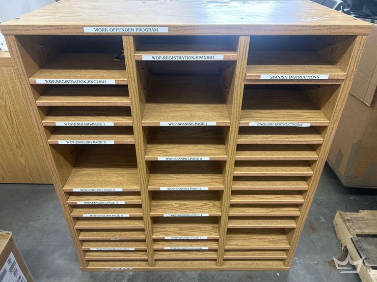 slotted-mail-cabinet-image-3