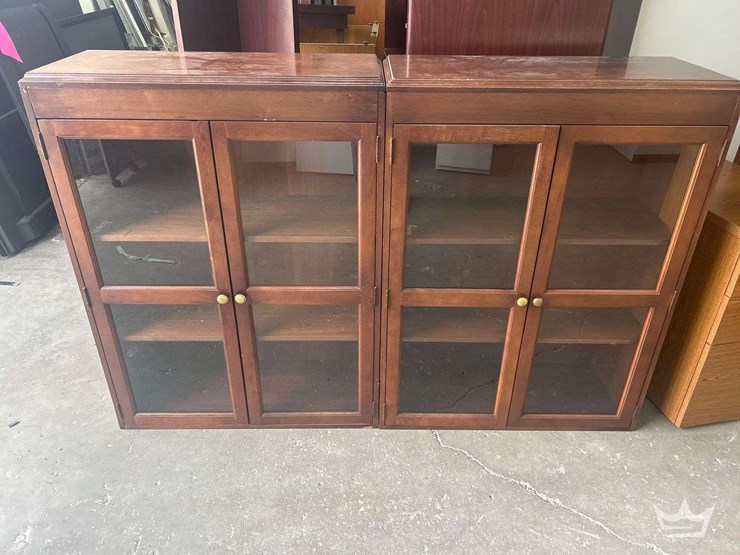 display-case-and-hutch-pieces-with-glass-doors-image-1