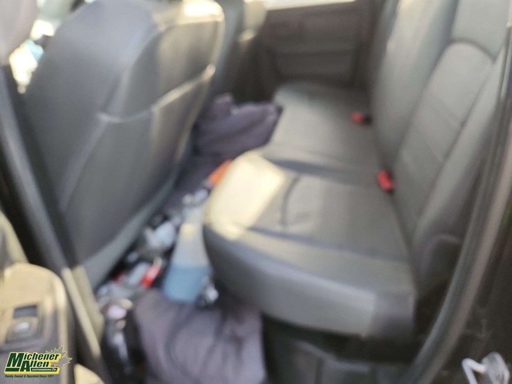 2014-dodge-1500-image-9