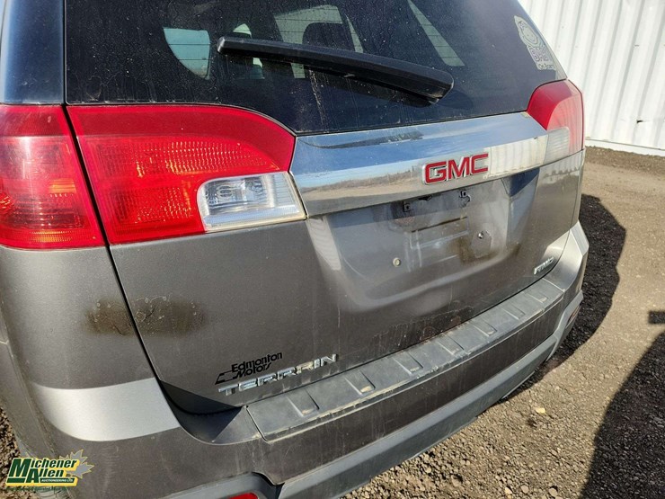 2012-gmc-terrain-slt-image-38