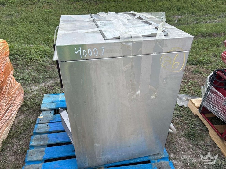 champion-uh130b-image-1