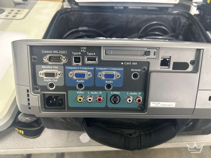 miscellaneous-projectors-image-3