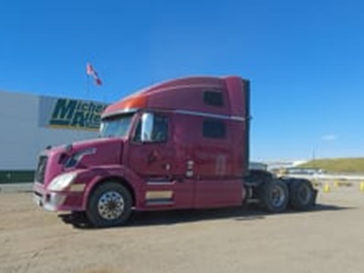 2012-volvo-vnl-t/a-sleeper-tractor-image-5