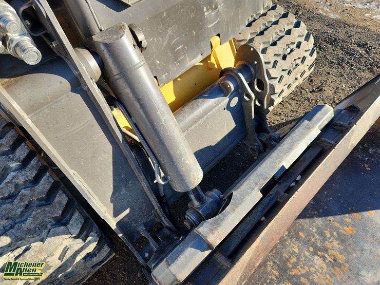 2014-volvo-mct135c-image-21