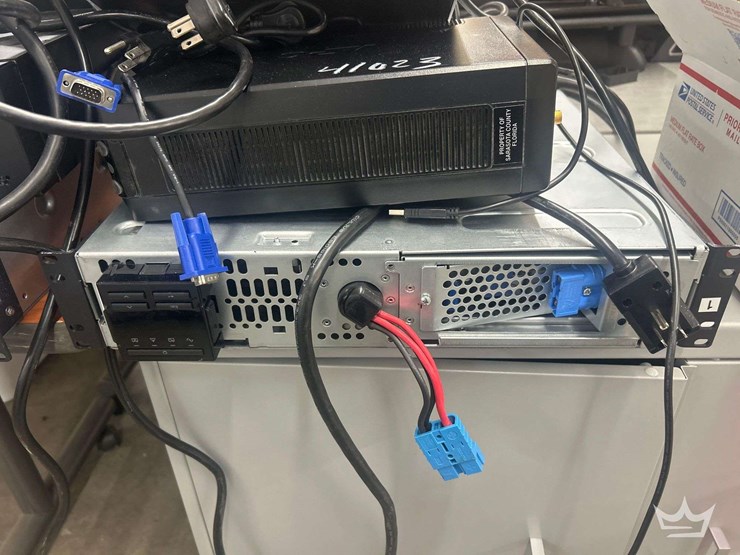 ups-and-power-supplies-image-3