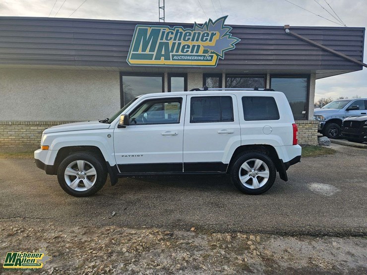 2014-jeep-patriot-image-2