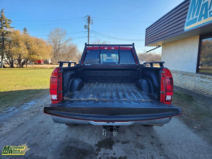 2015-dodge-1500-image-8